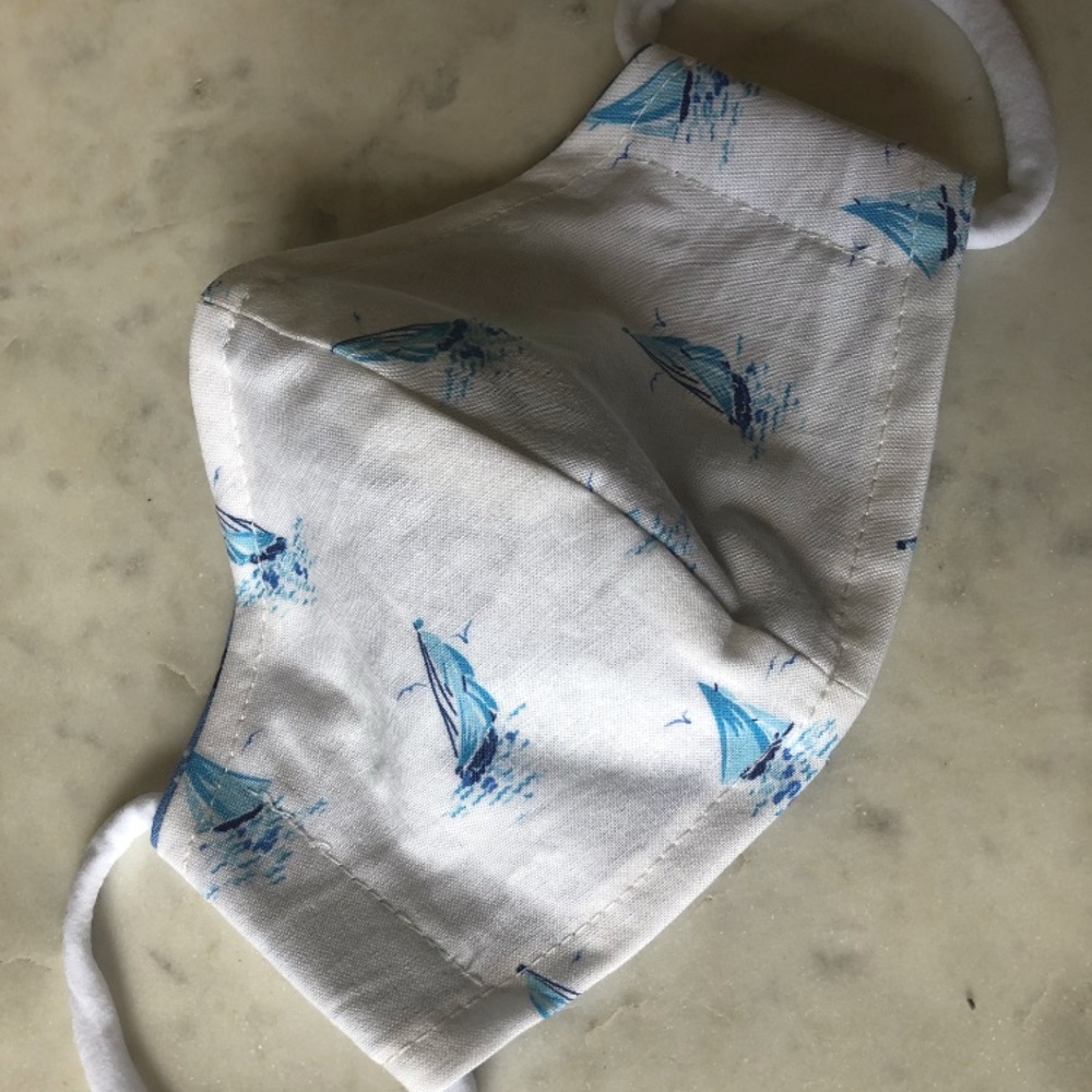 ⛵️ Breathable cotton mask w/ stretchy ear loops